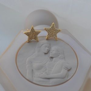 star earrings